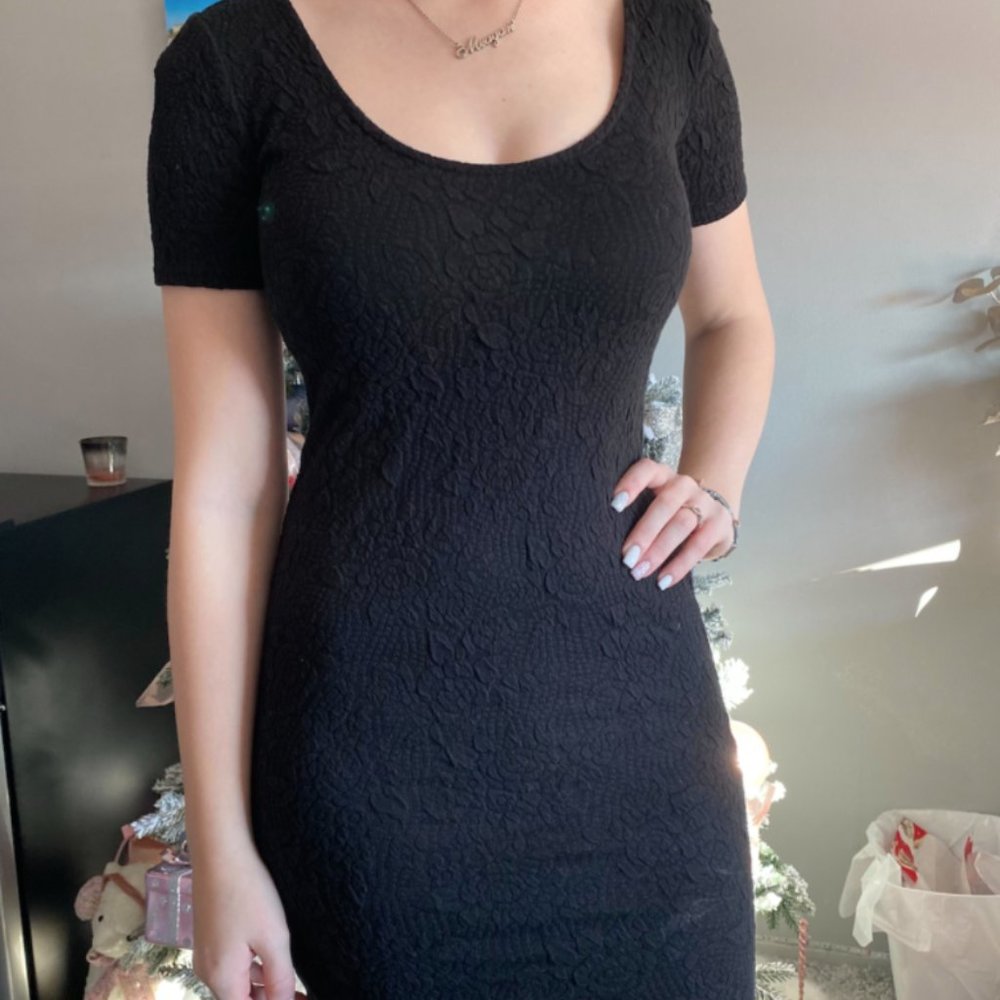 Forever 21 Scoop Neck Bodycon Dress